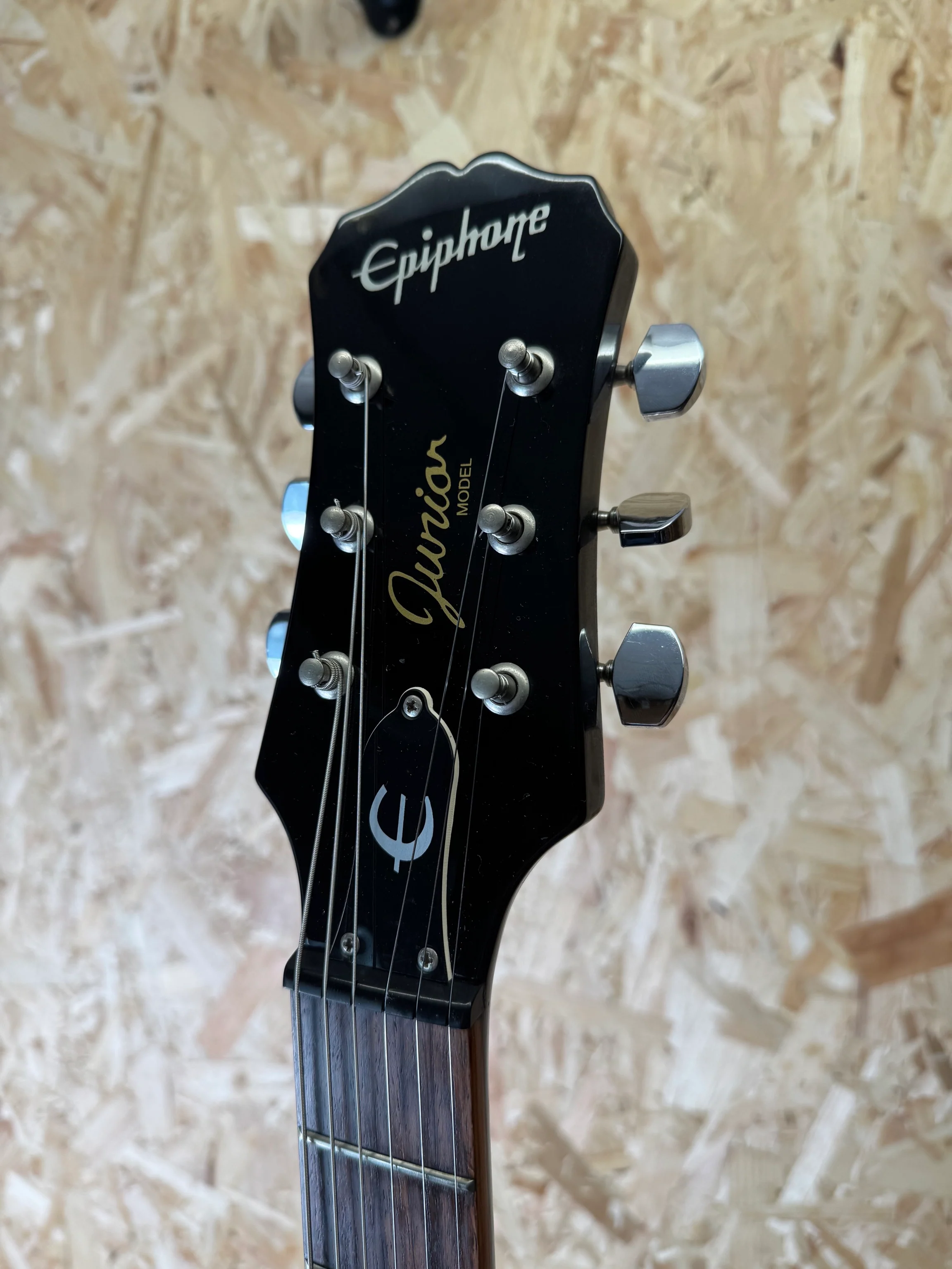2005 Epiphone Les Paul Junior Seymour Duncan in Black - Pre-Owned - Image 7