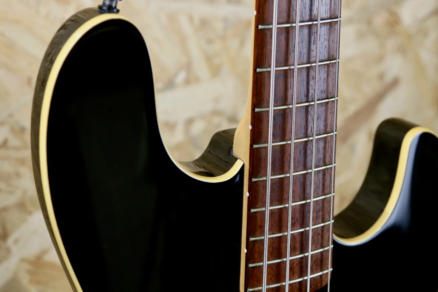 2006-2008 Fender Aerodyne Jazz Bass PJ Crafted in Japan - Pre-owned - Image 10