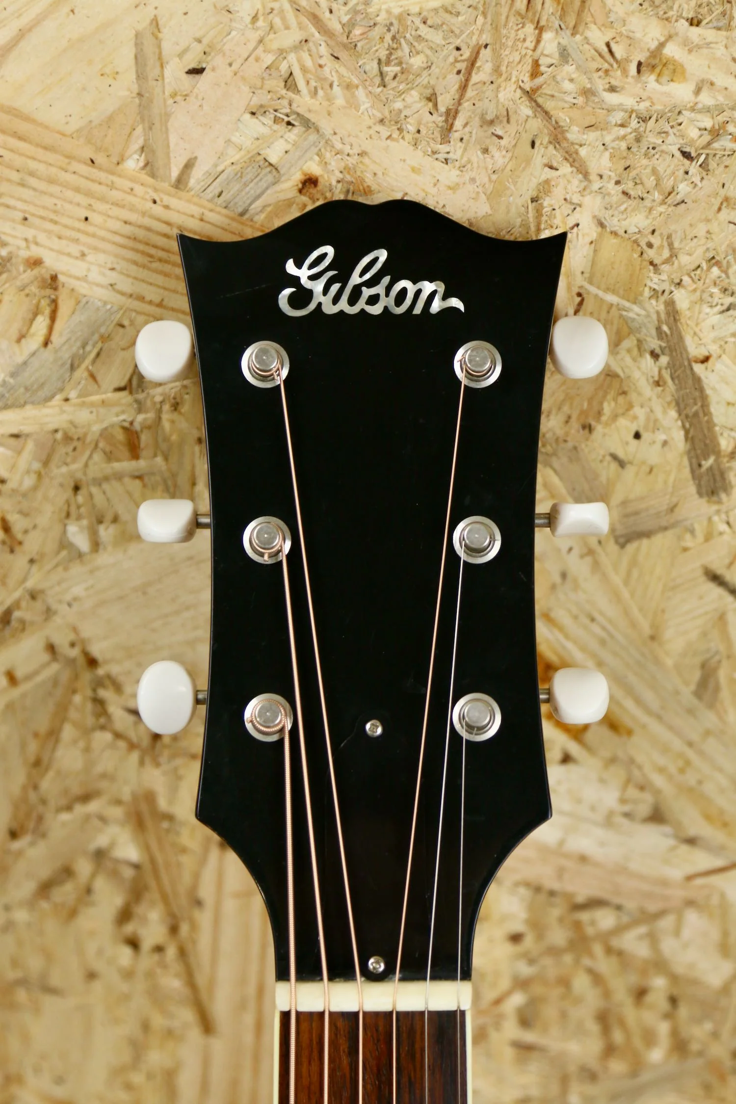 2013 Gibson J-100 1941 Re-issue Electro Acoustic in Natural w/Gibson Hardcase - Pre-owned - Image 13