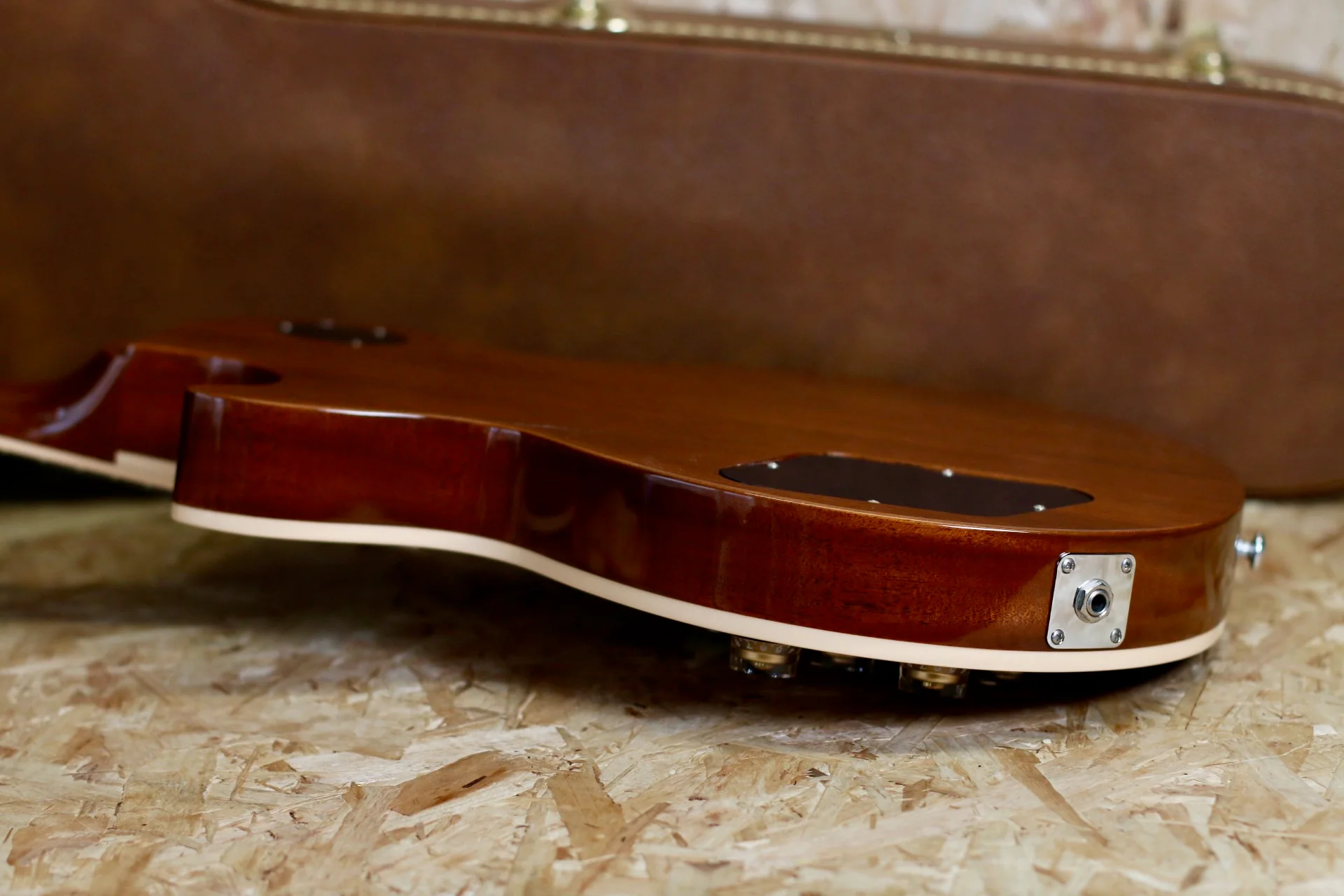 2014 Gibson Les Paul Standard in Desert Burst - Pre-owned - Image 12