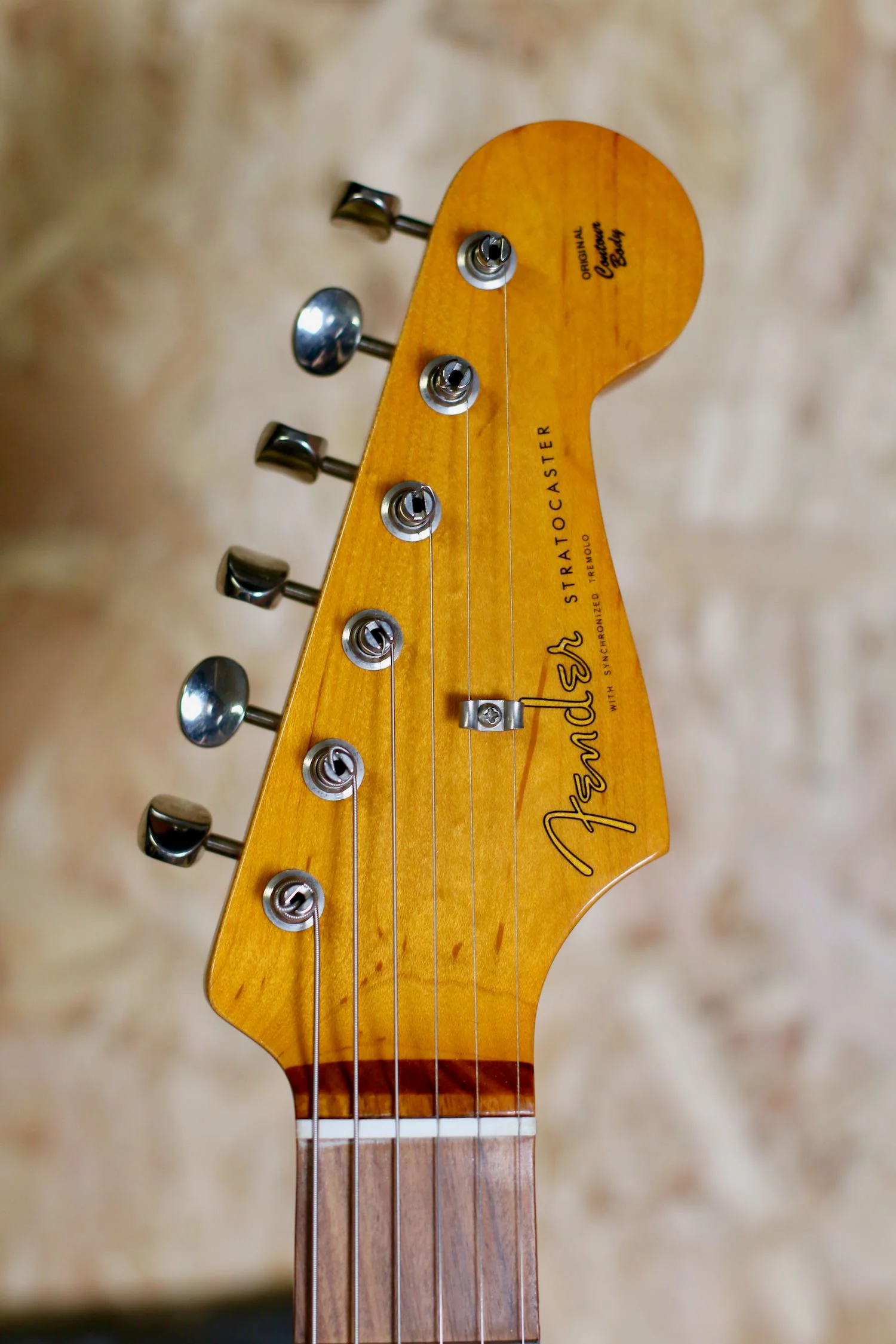 2018 Fender Classic Series '60s Stratocaster Nitro Lacquer, Pau Ferro Fingerboard, Fiesta Red w/Fender Hardcase + Custom Shop Pickups - Pre-owned - Image 9