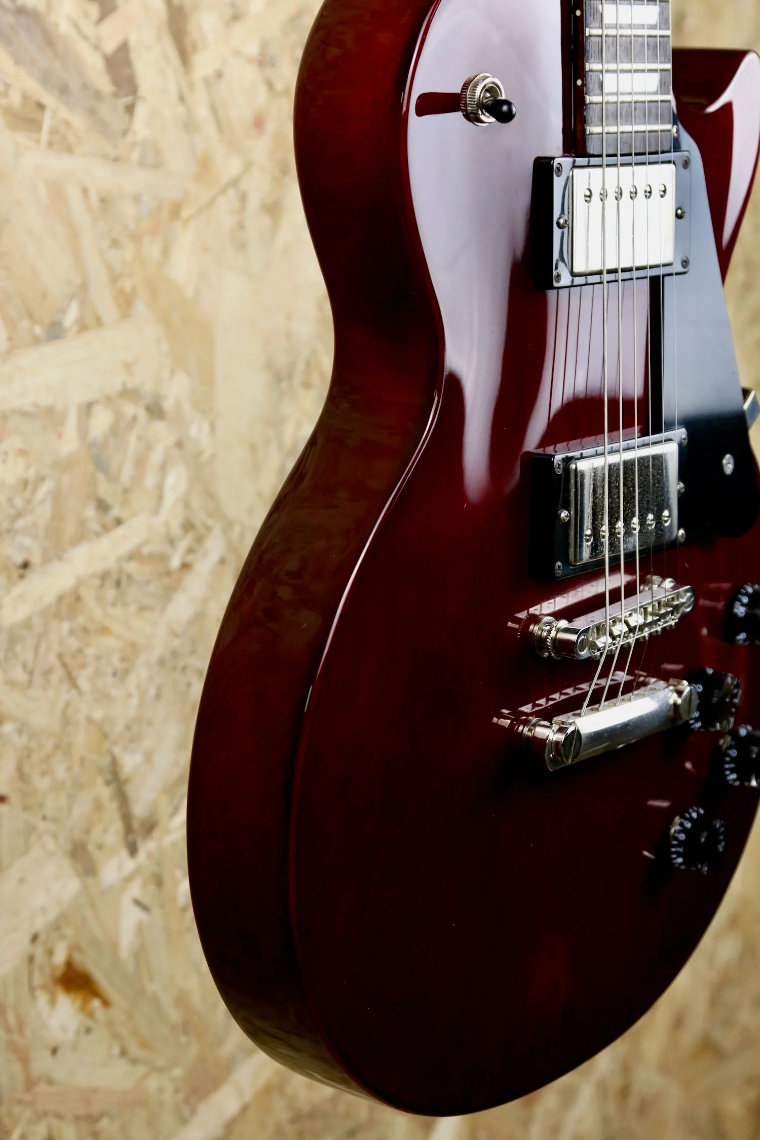 2020 Epiphone Les Paul Studio in Red - Pre-owned - Image 11
