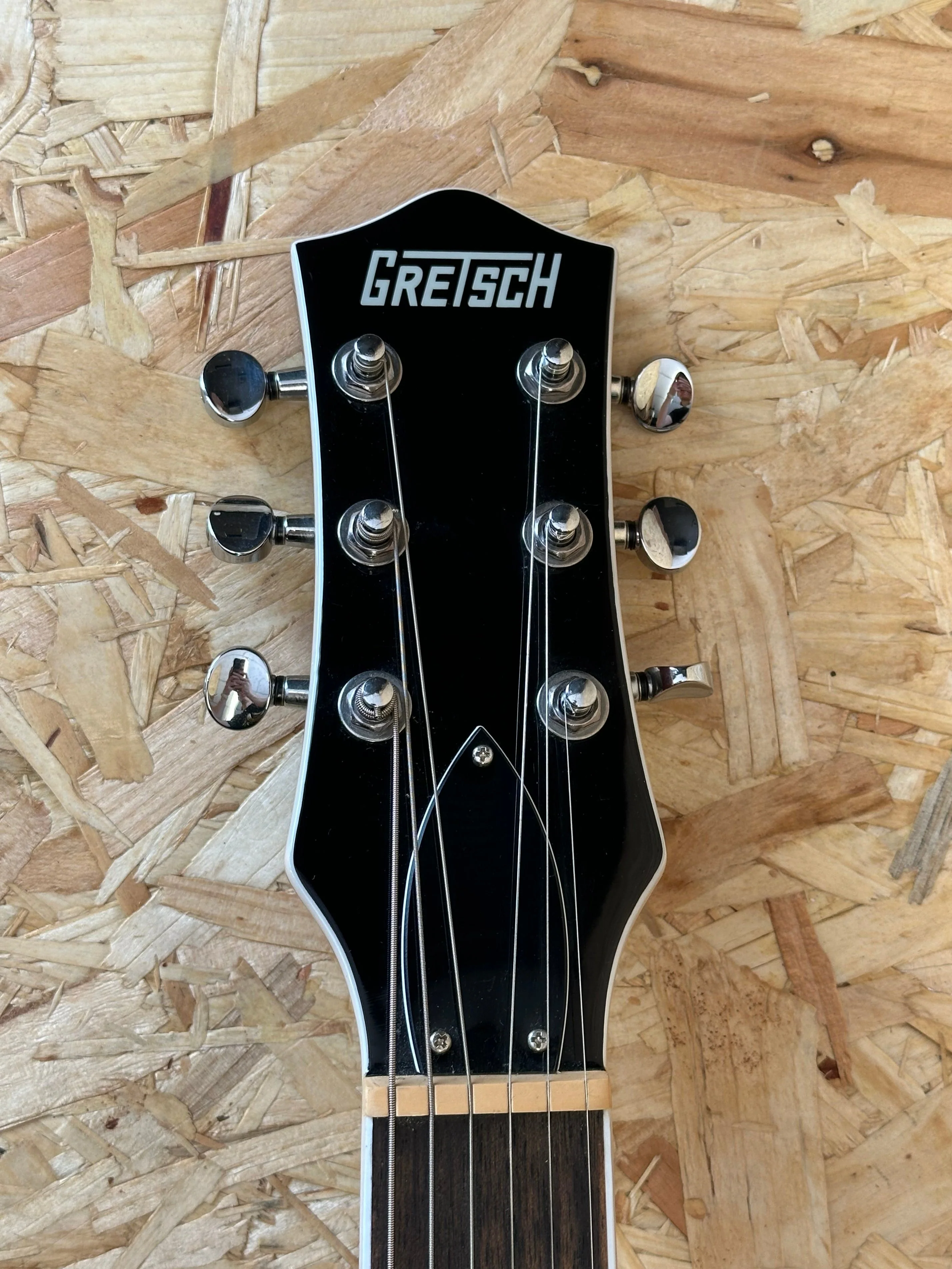 2020 Gretsch Electromatic G5220 Jet Dark Cherry Metallic - Pre-owned - Image 5