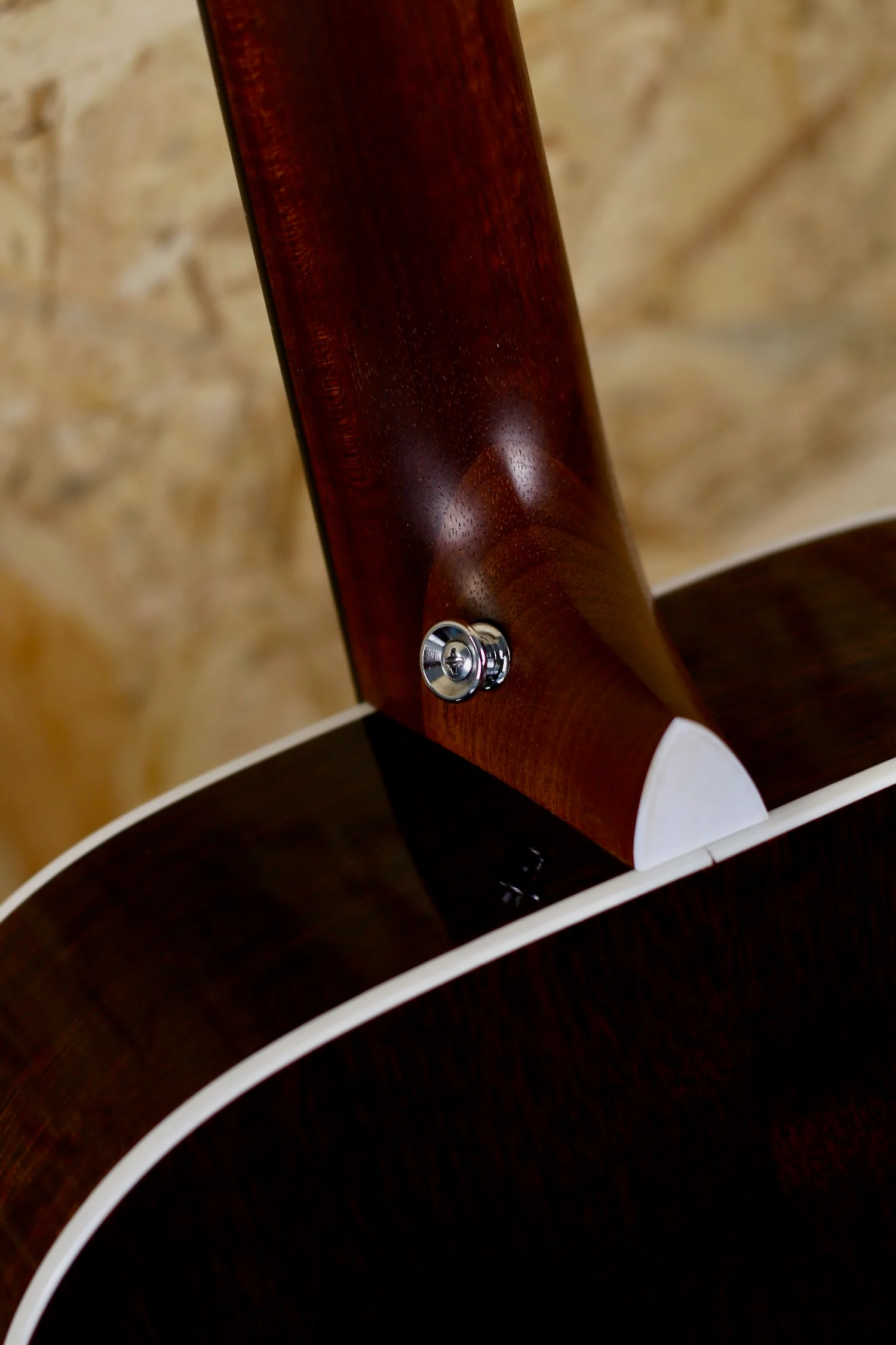 2020 Martin 000-13 Road Series Electro Acoustic Cutaway w/ Martin Hardcase - Pre-owned - Image 10