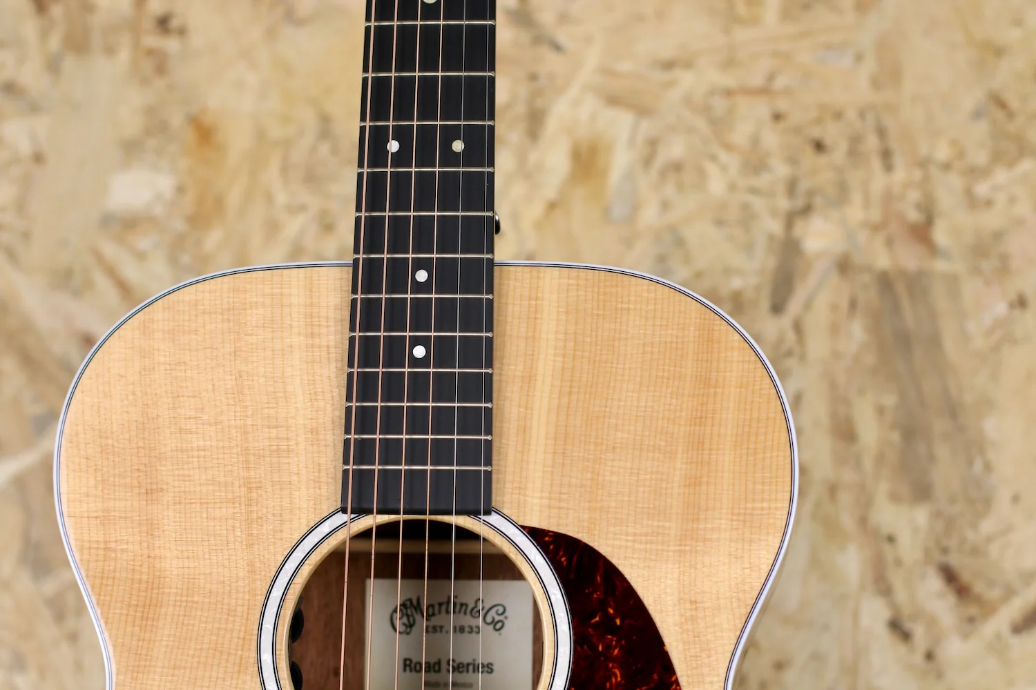 2020 Martin 000-13 Road Series Electro Acoustic Cutaway w/ Martin Hardcase - Pre-owned - Image 19