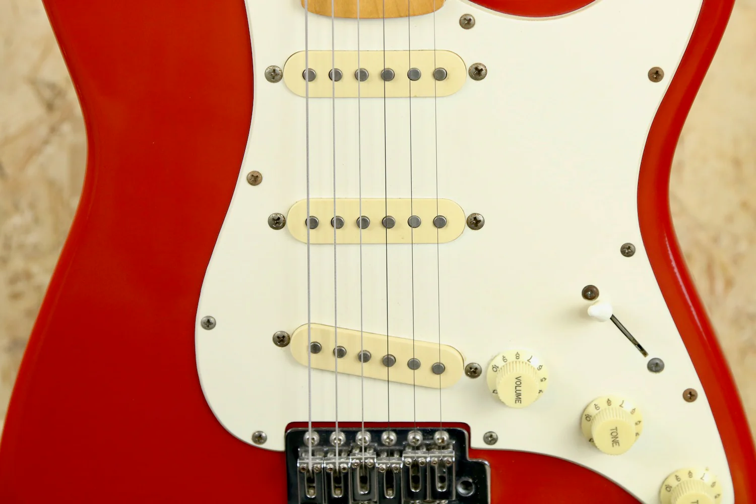 80/90's MIK Squier Stratocaster in Faded Red w/Maple - Pre-Owned - Image 5