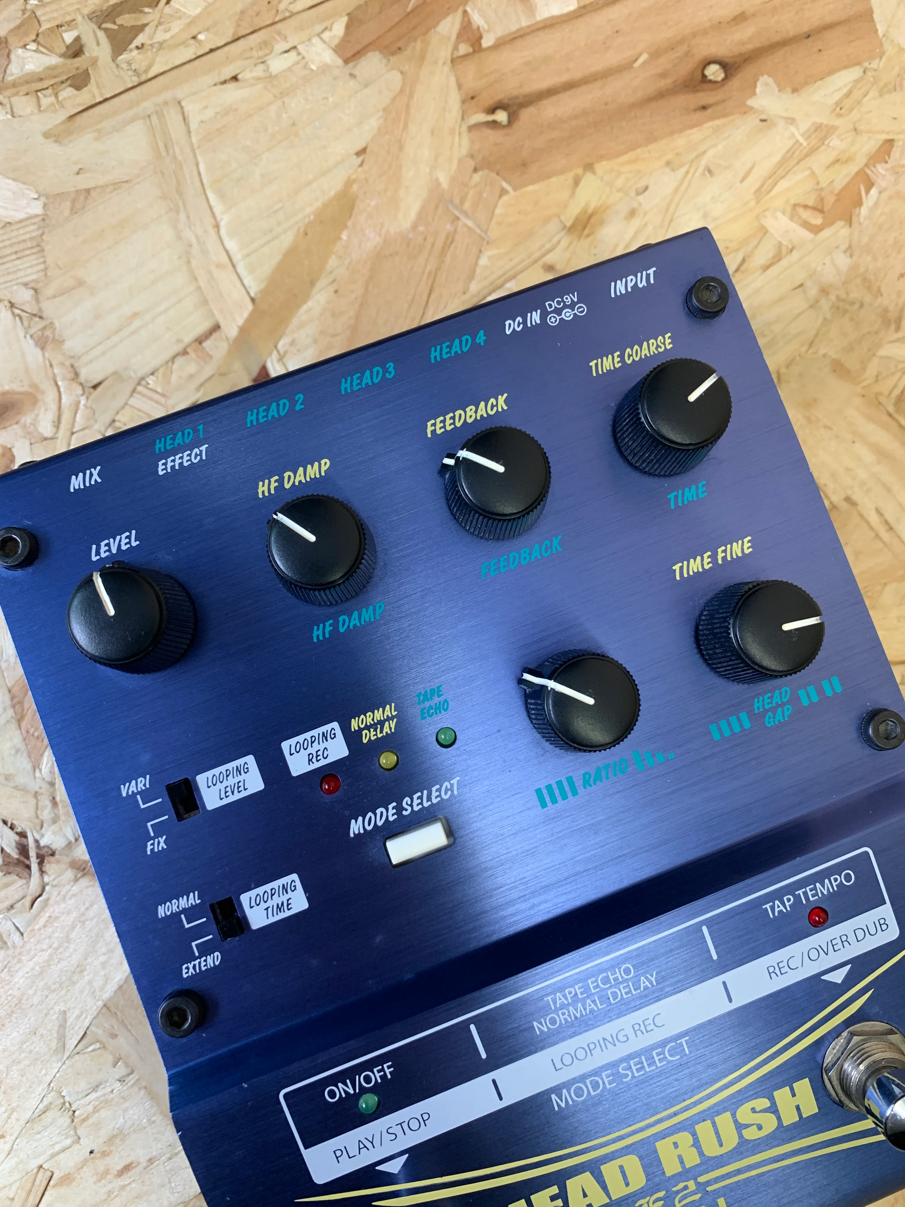 AKAI HEAD RUSH E2 Looper Pedal - Pre-owned - Image 3