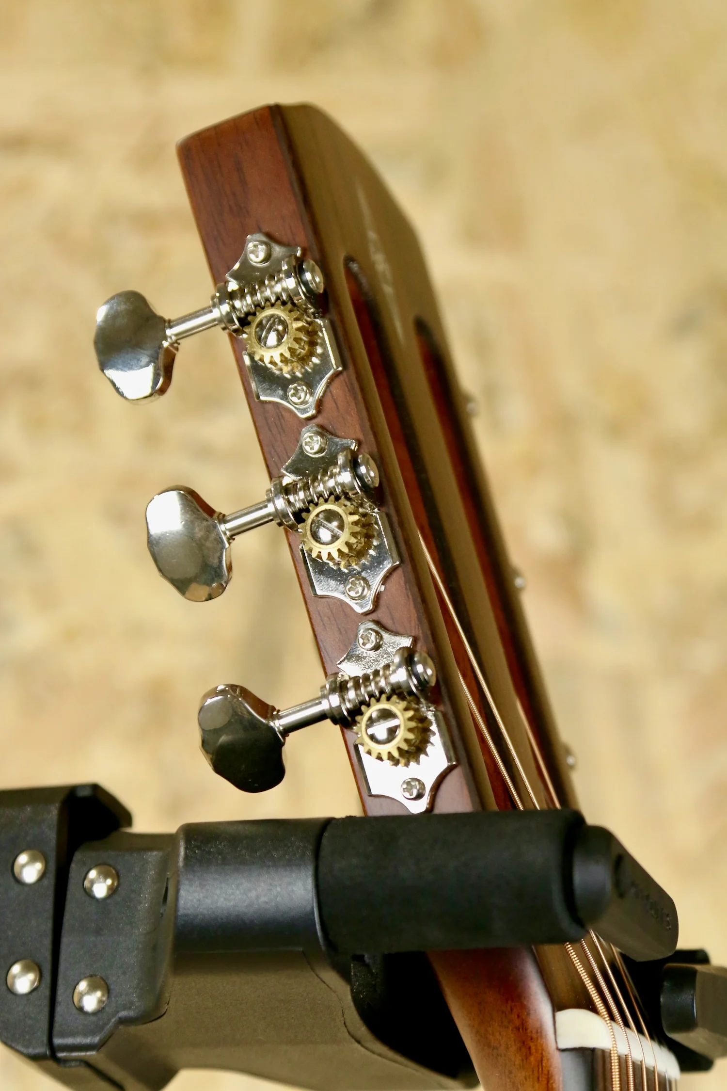 Alvarez AP66 Parlour 12 Fret in Shadowburst *Solid Top w/Bag - Pre-owned - Image 16