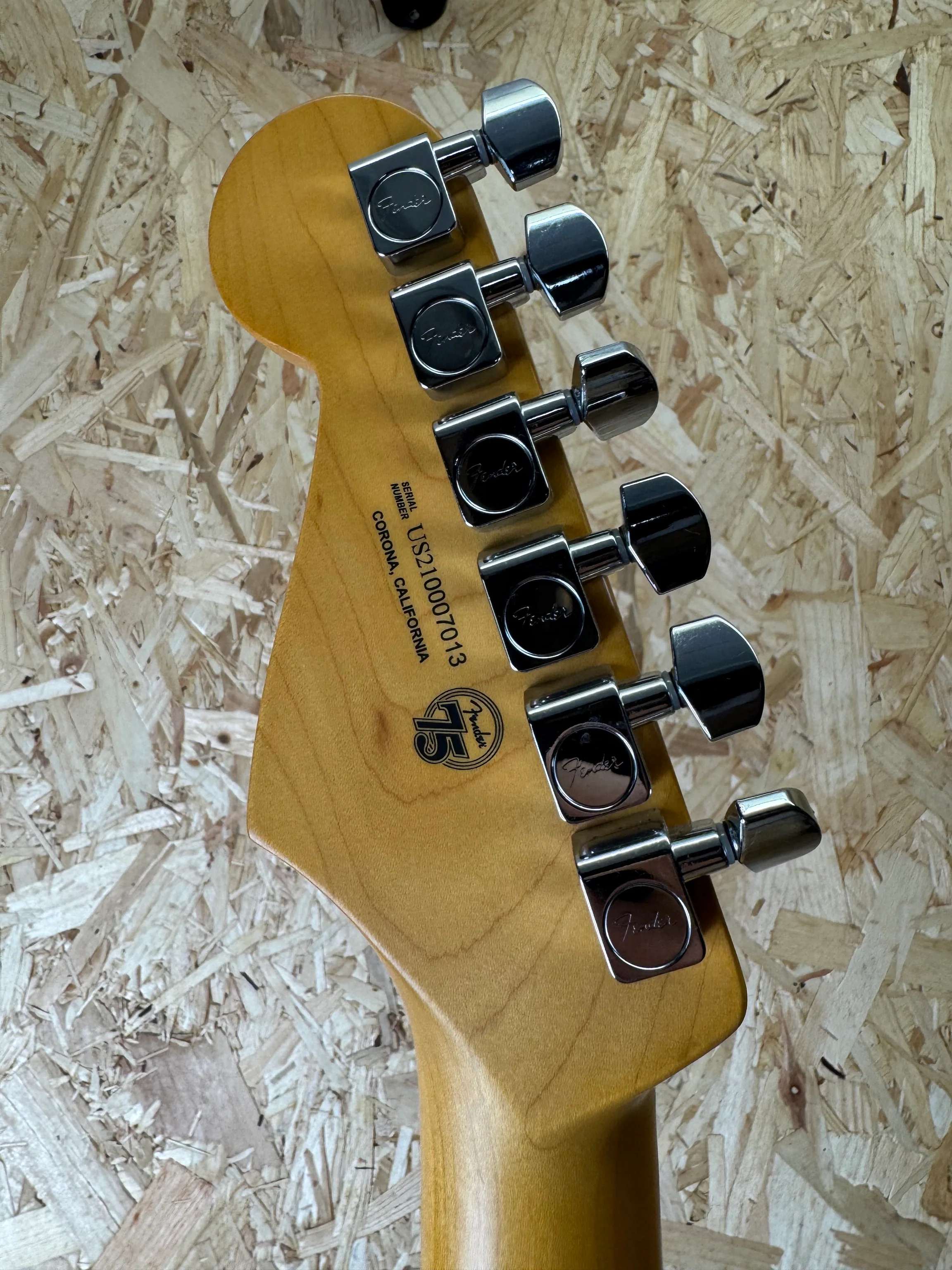 Fender American Professional II Stratocaster®, Rosewood Fingerboard, Mystic Surf Green - Pre-Owned - Image 8