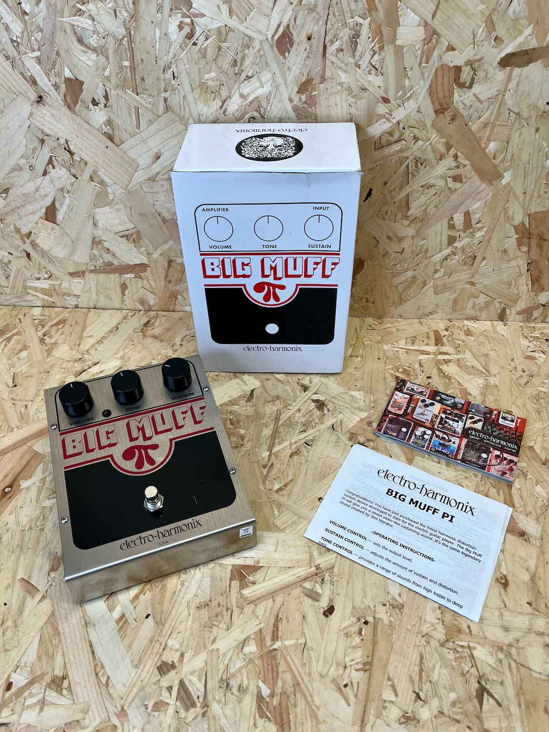 Electro Harmonix Big Muff Pi Overdrive/Fuzz Pedal  - Pre-owned - Image 9