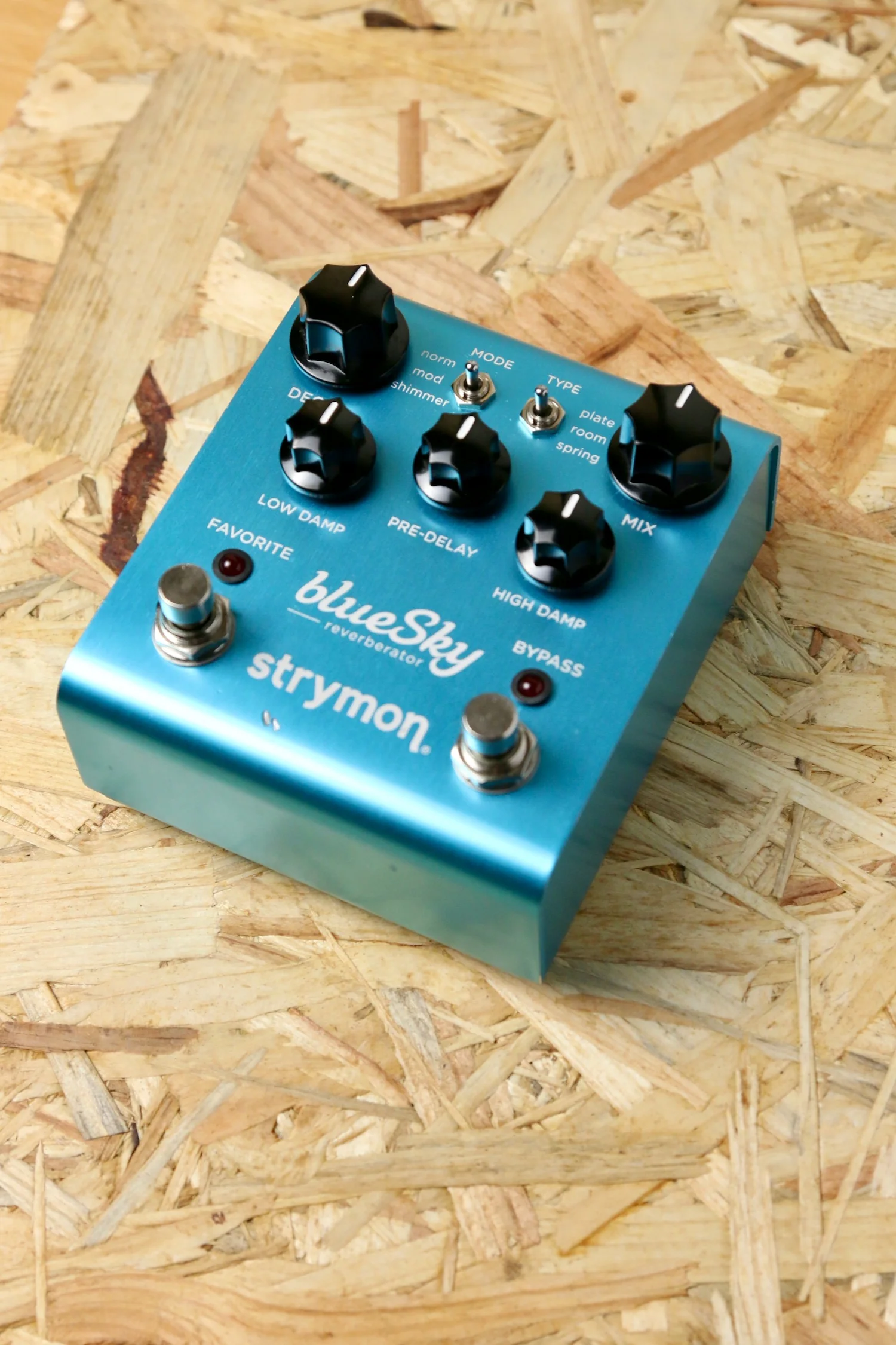 Strymon Blue Sky V1 Reverb Pedal - Boxed - Pre-owned - Image 2