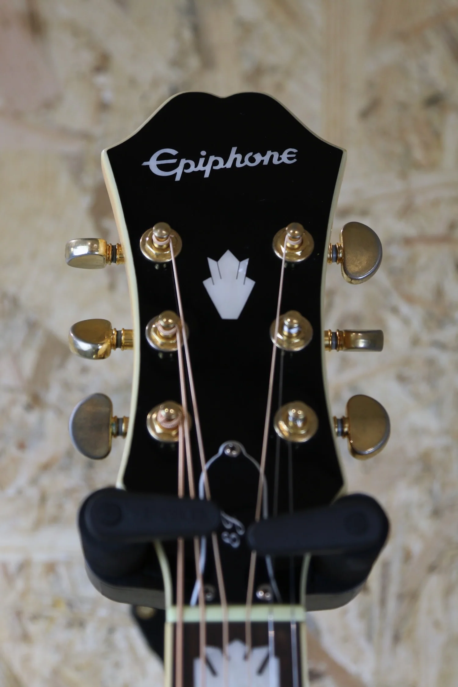 2013 Epiphone EJ200CE Jumbo Electro Acoustic Cutaway in Natural - Pre-Owned - Image 14