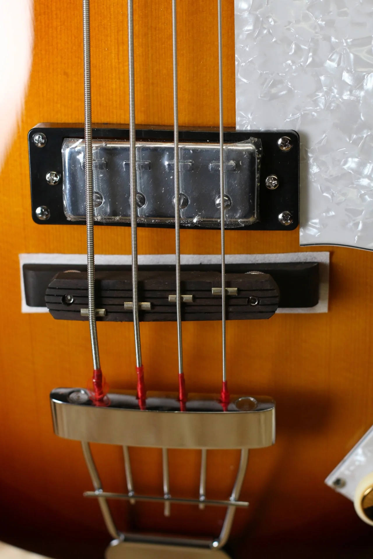 Hofner Ignition SE Club Hollow Body Bass - Sunburst - (B-Stock) - Image 5