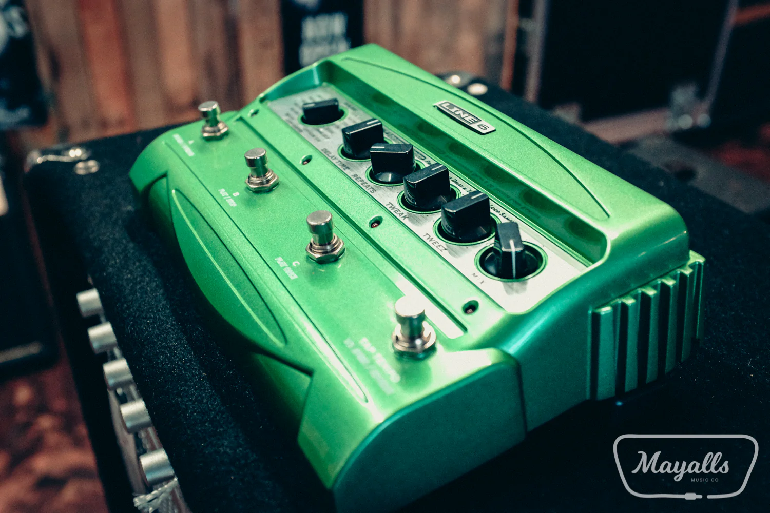 Line 6 DL4 Delay Looper Guitar Effect Pedal - Image 3