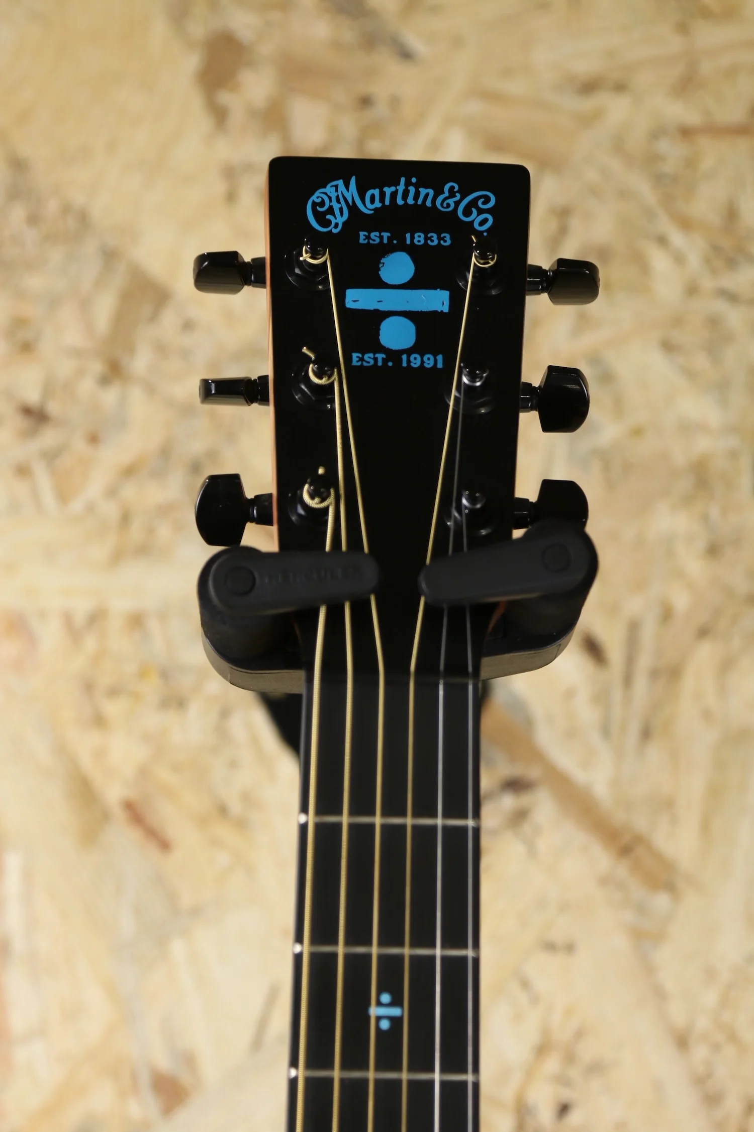 Martin Ed Sheeran Signature Divide LX1E Electro Acoustic w/ Martin Gigbag - Pre-owned - Image 5