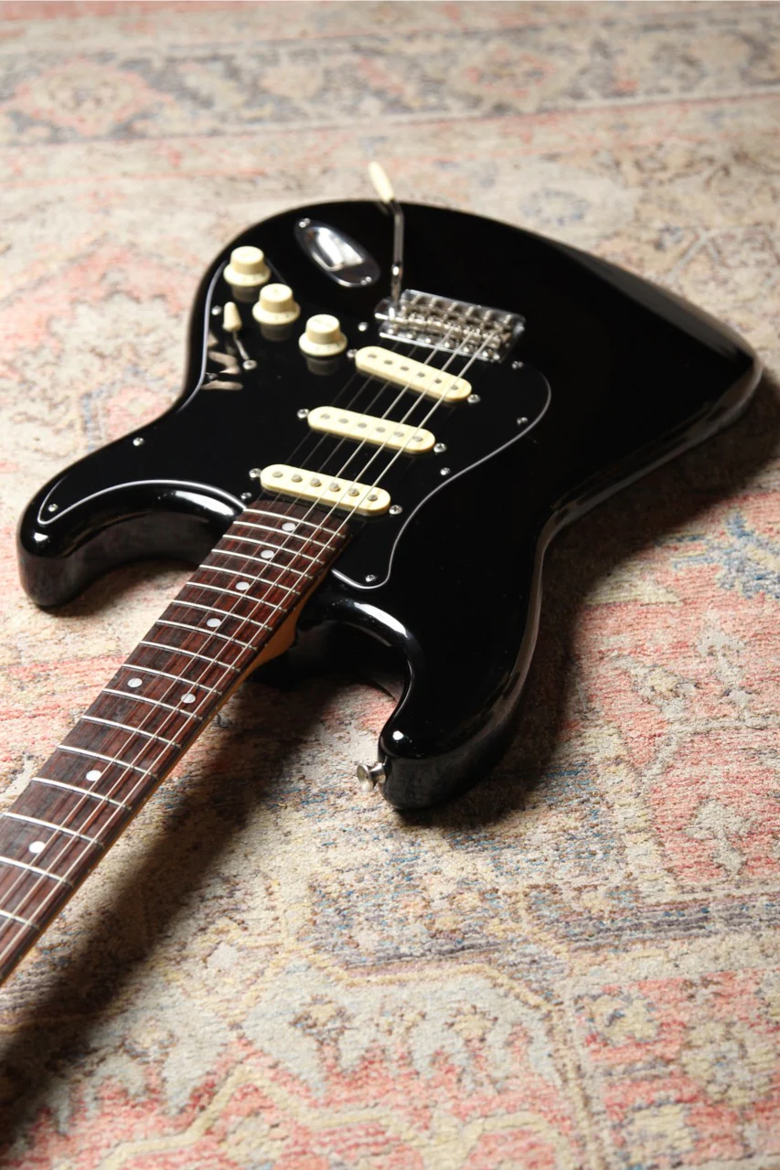 Pre-owned 1993 Squier Stratocaster MIJ Made in Japan - Black - Image 16