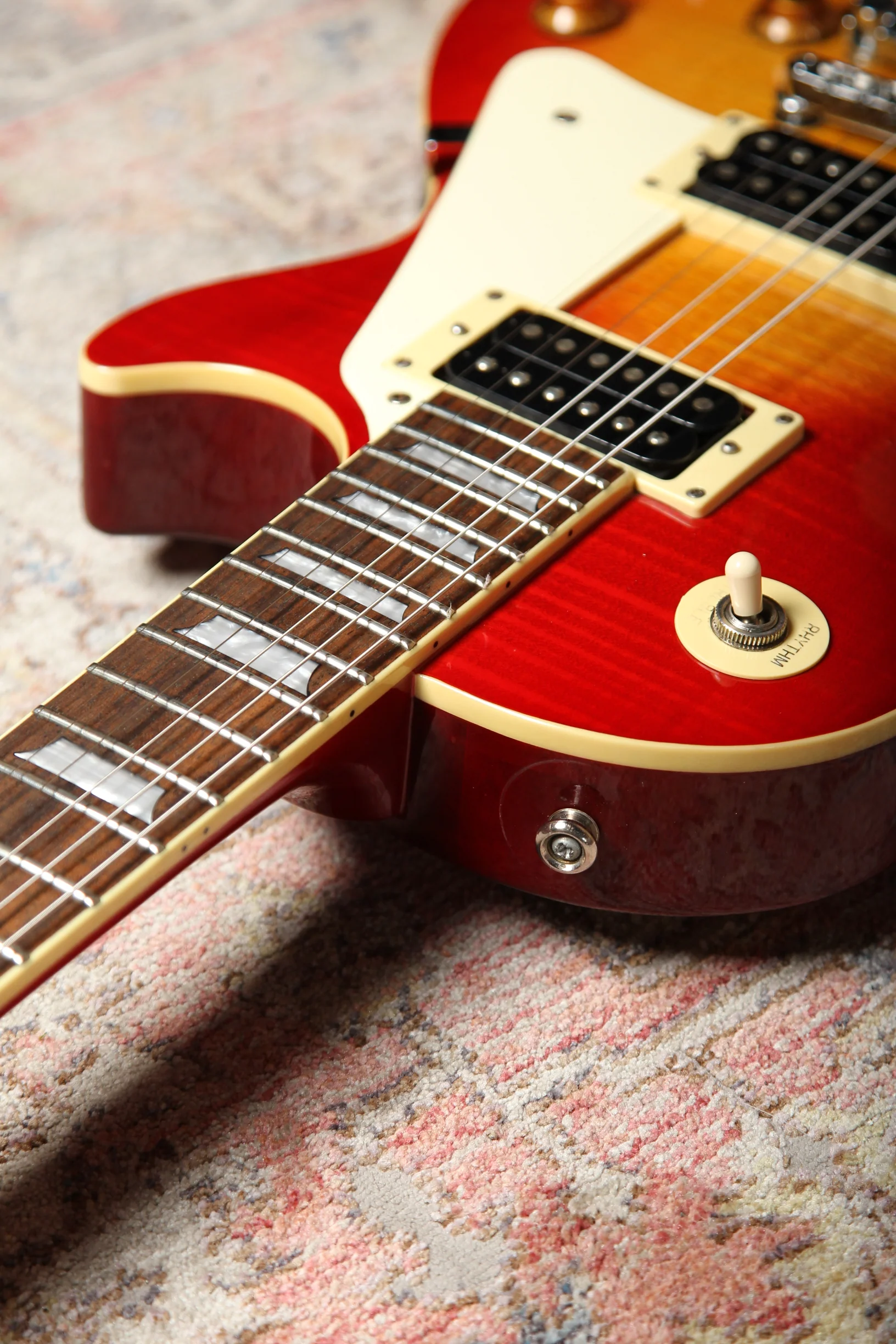 Pre-Owned 2004 Epiphone Les Paul Classic - Cherry Burst - Image 12