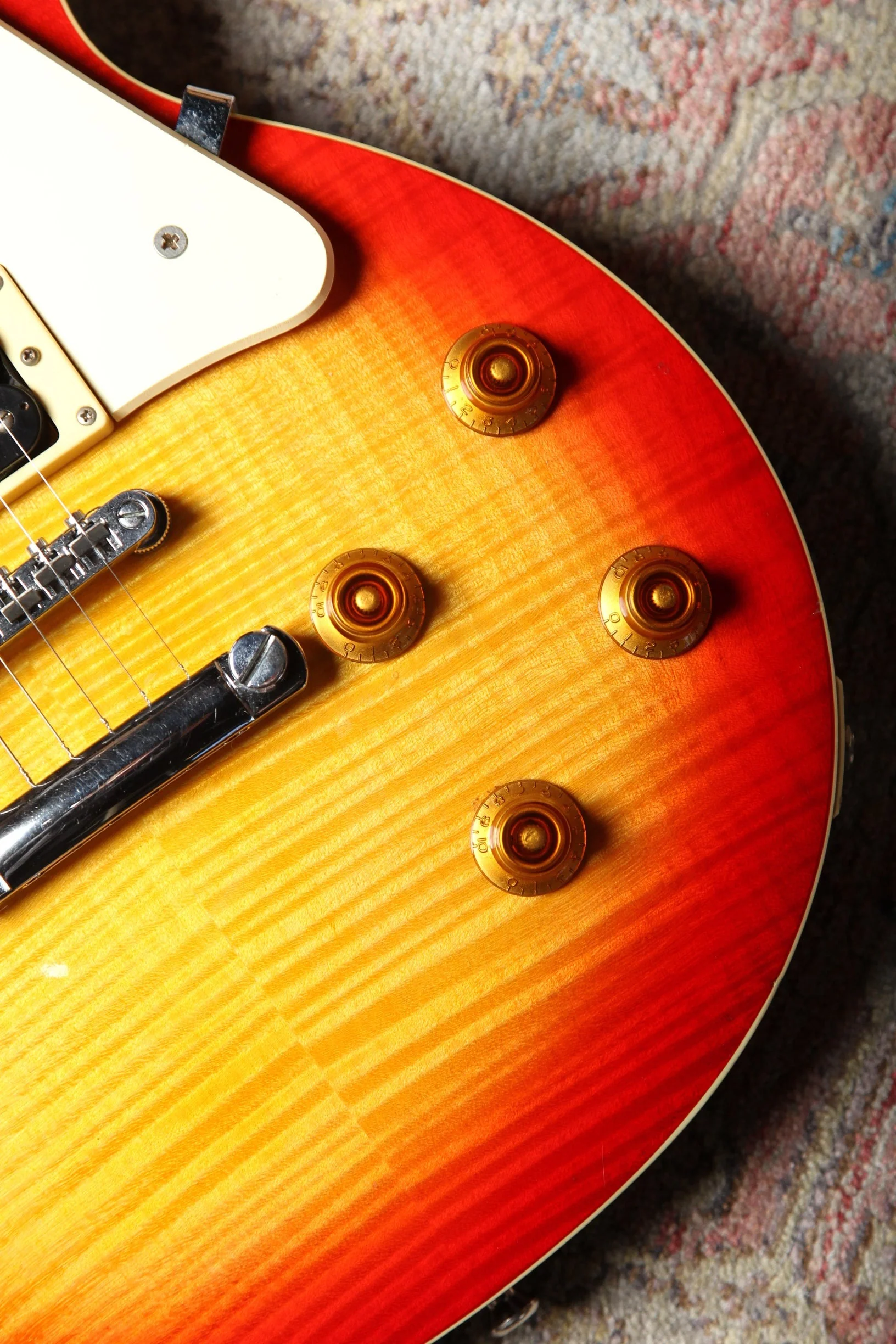 Pre-Owned 2004 Epiphone Les Paul Classic - Cherry Burst - Image 8