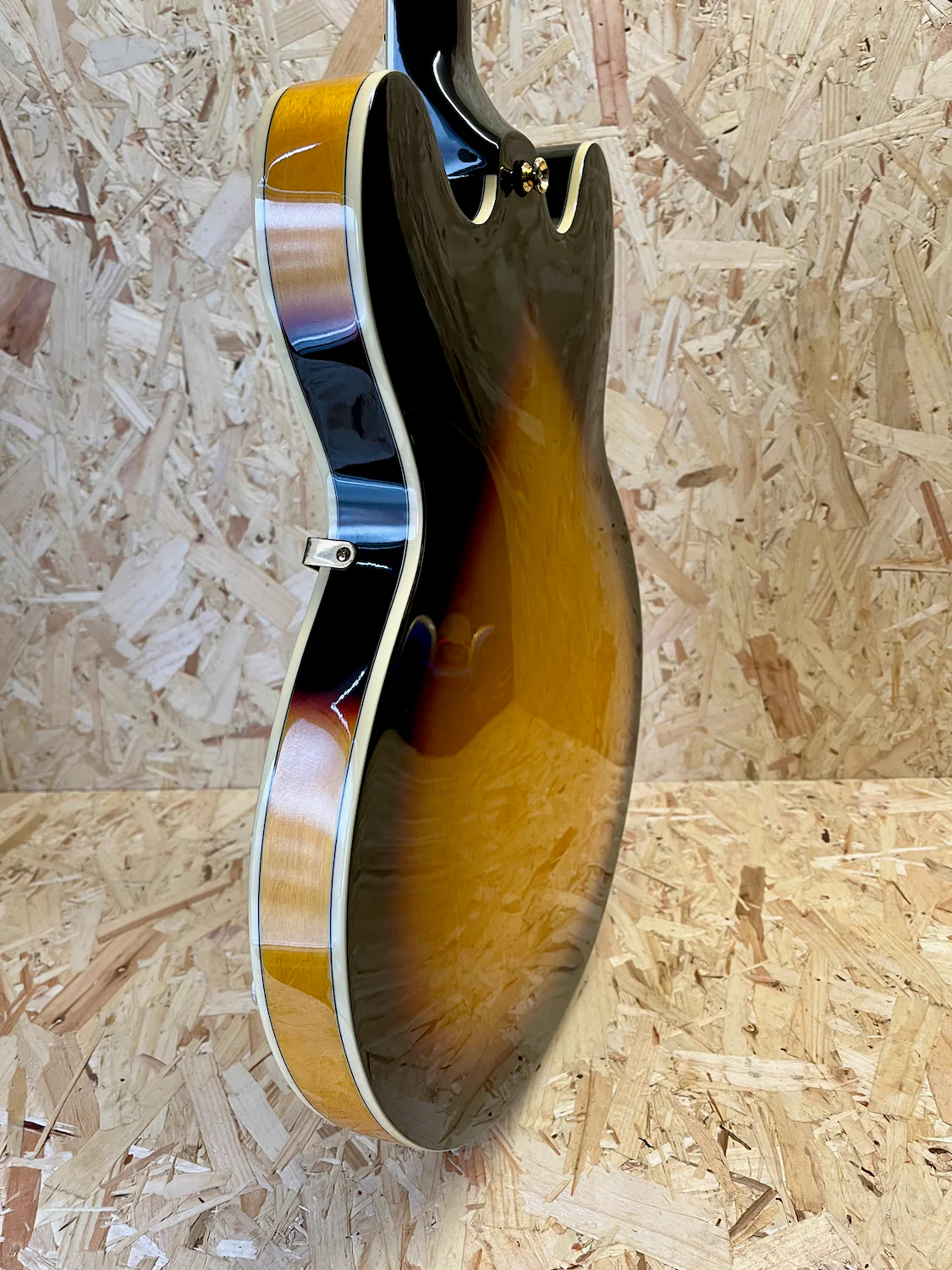 Pre-owned 2016 Epiphone Sheraton II Pro VS - Vintage Sunburst - Image 7