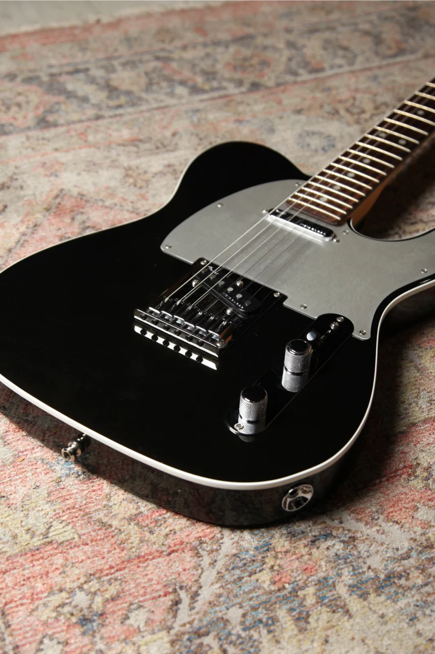 Pre-owned 2019 Fender USA Ultra Telecaster Rosewood, Texas Tea - Image 17