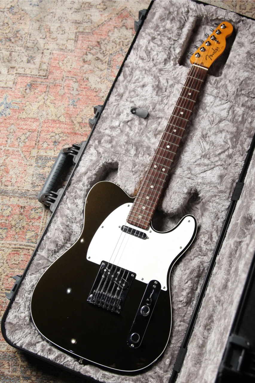 Pre-owned 2019 Fender USA Ultra Telecaster Rosewood, Texas Tea - Image 3