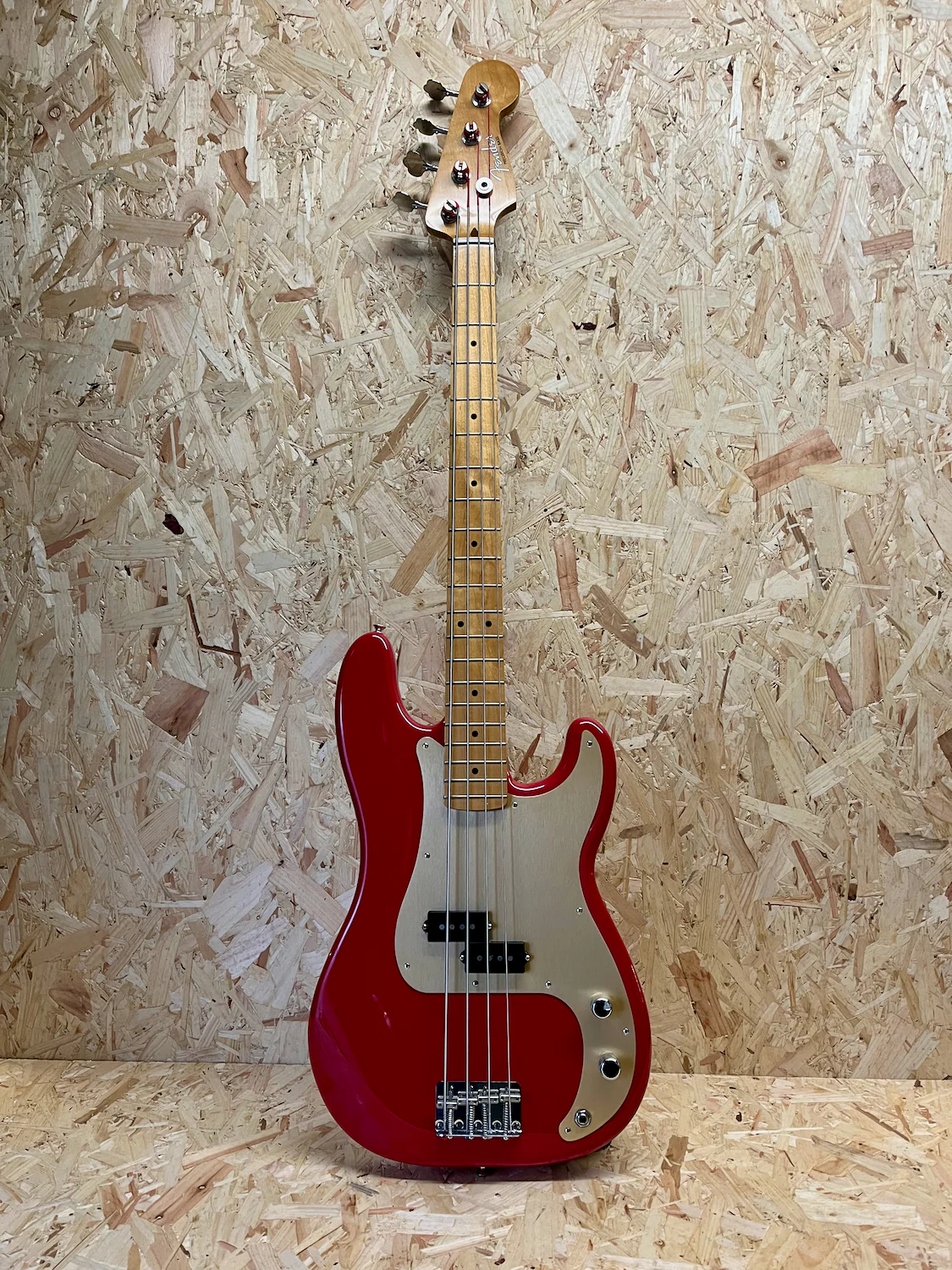 2021 Fender Vintera 50's Precision Bass - Dakota Red - Pre-owned - Image 2
