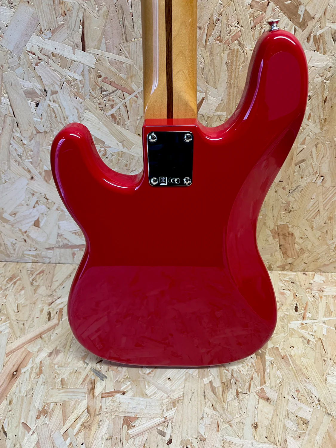 2021 Fender Vintera 50's Precision Bass - Dakota Red - Pre-owned - Image 9
