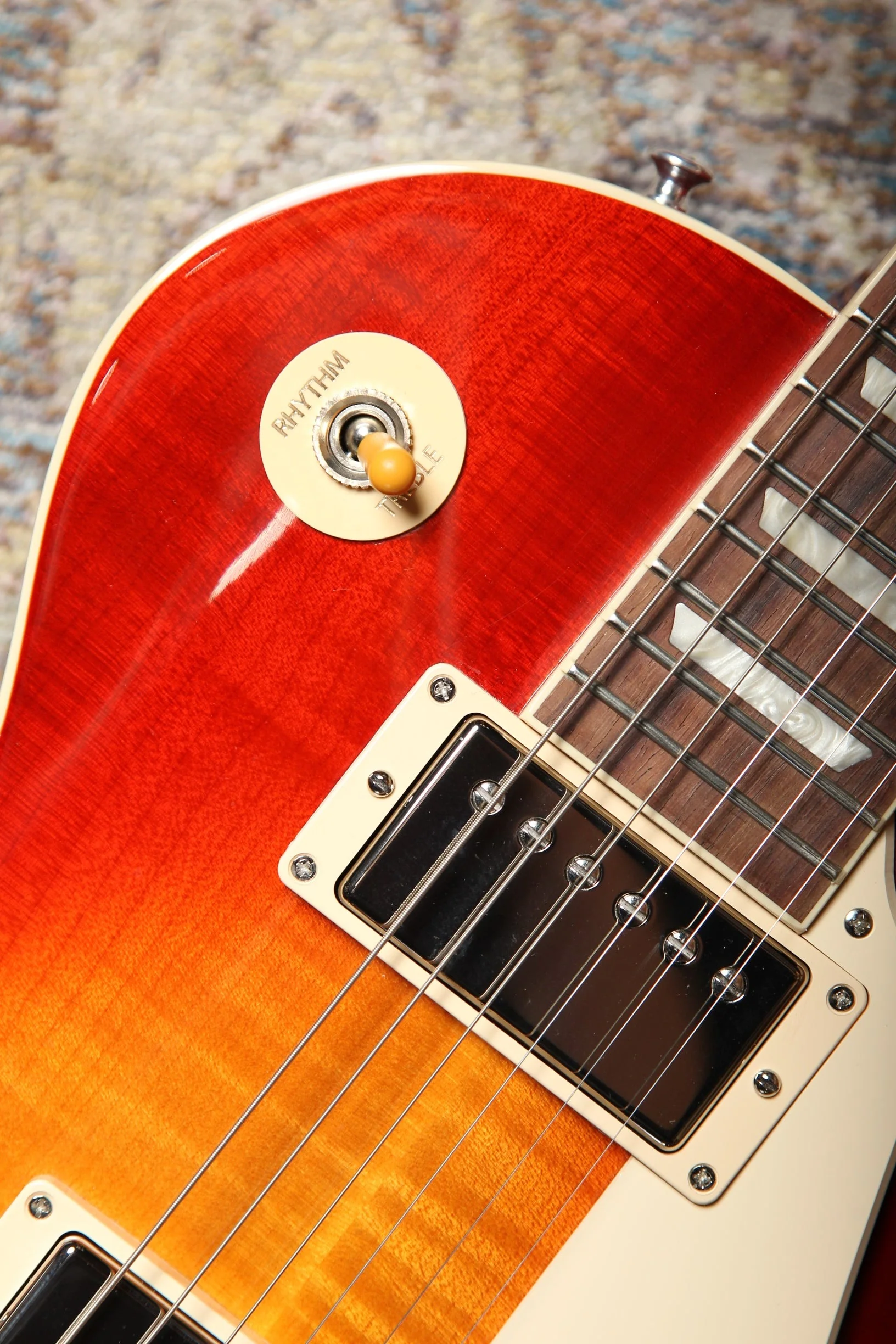 2022 Gibson Les Paul 50's Standard - Heritage Cherry Burst - Image 11