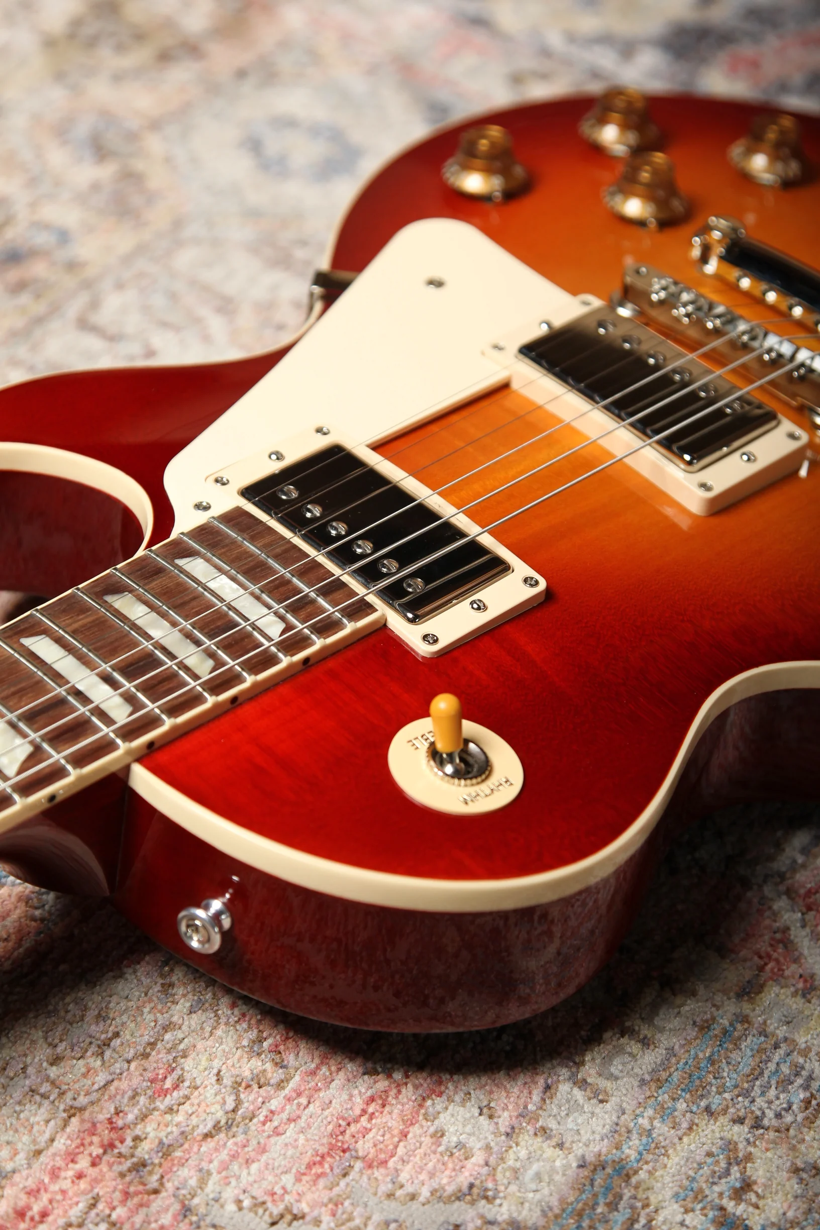 2022 Gibson Les Paul 50's Standard - Heritage Cherry Burst - Image 12