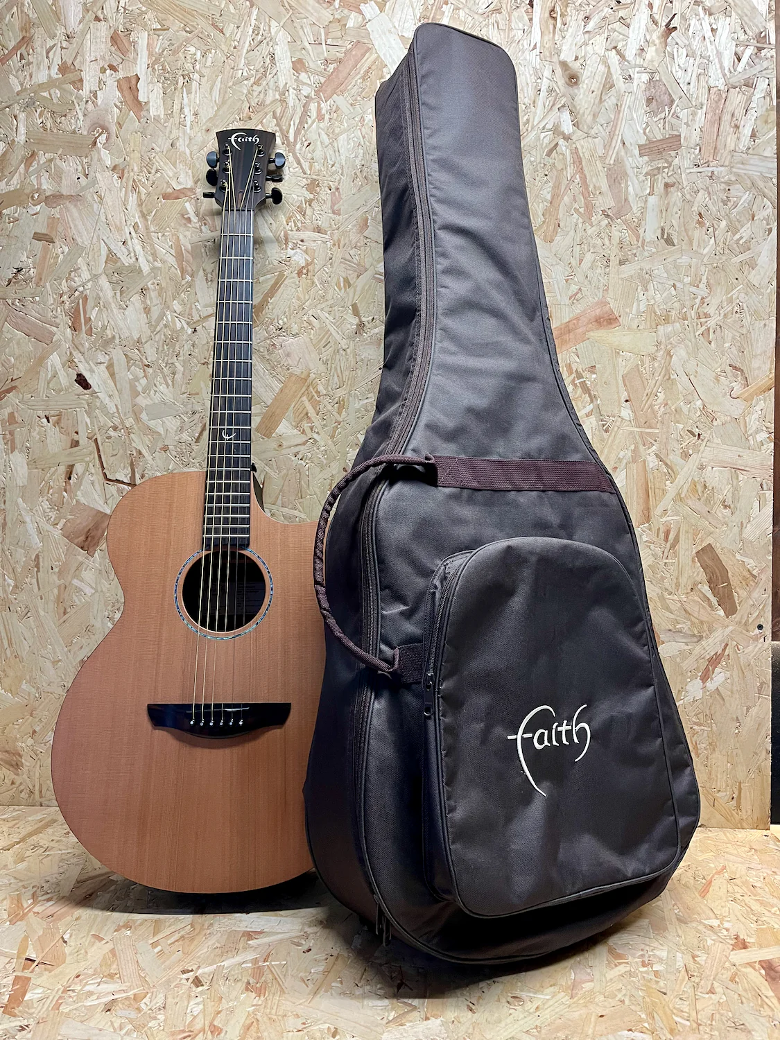 Pre-owned Faith Naked Venus Cedar/Mahogany Electro Acoustic Cutaway - Image 19