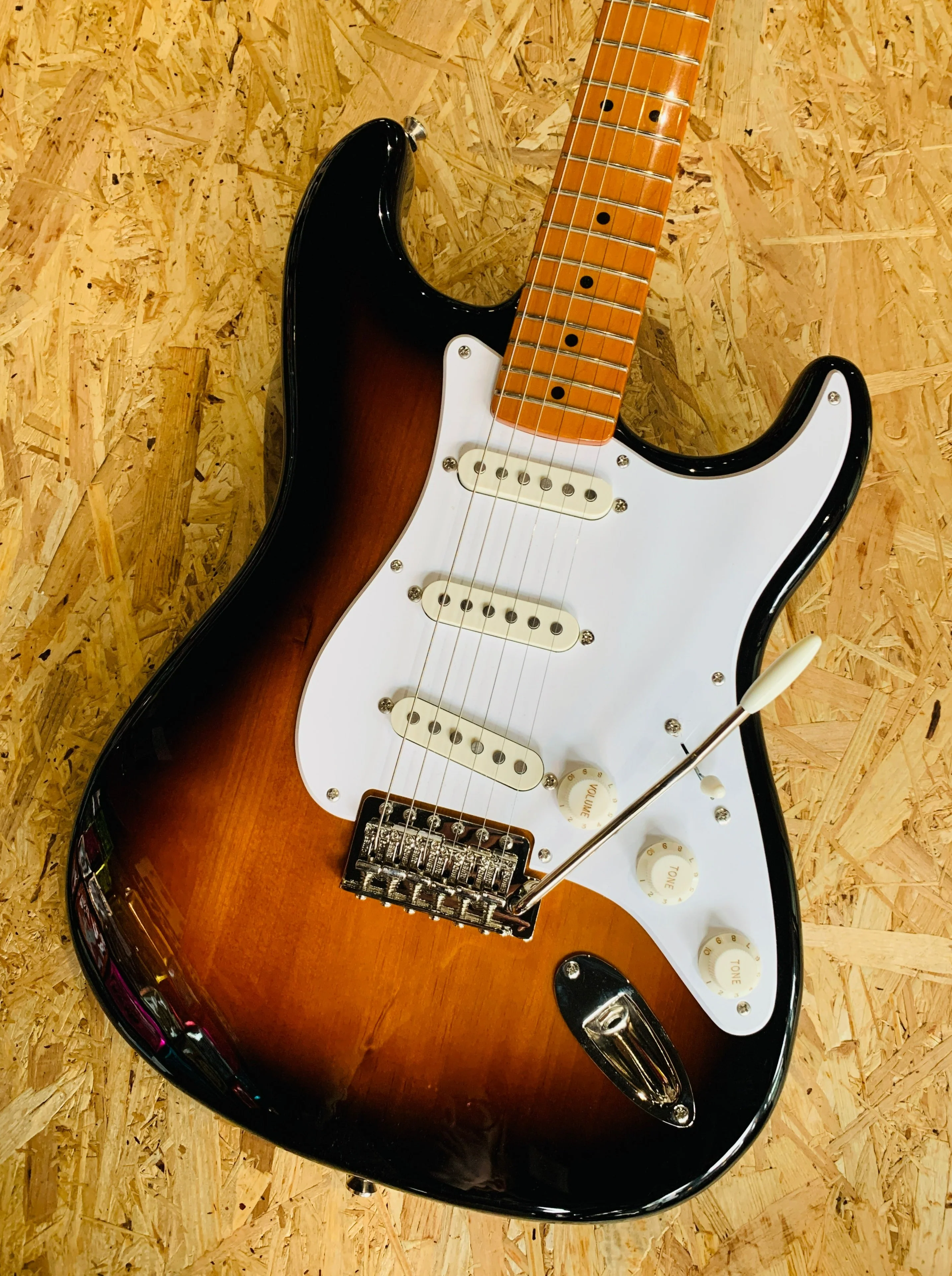 Pre-Owned Squier Classic Vibe 50s Stratocaster - 2 Tone Sunburst