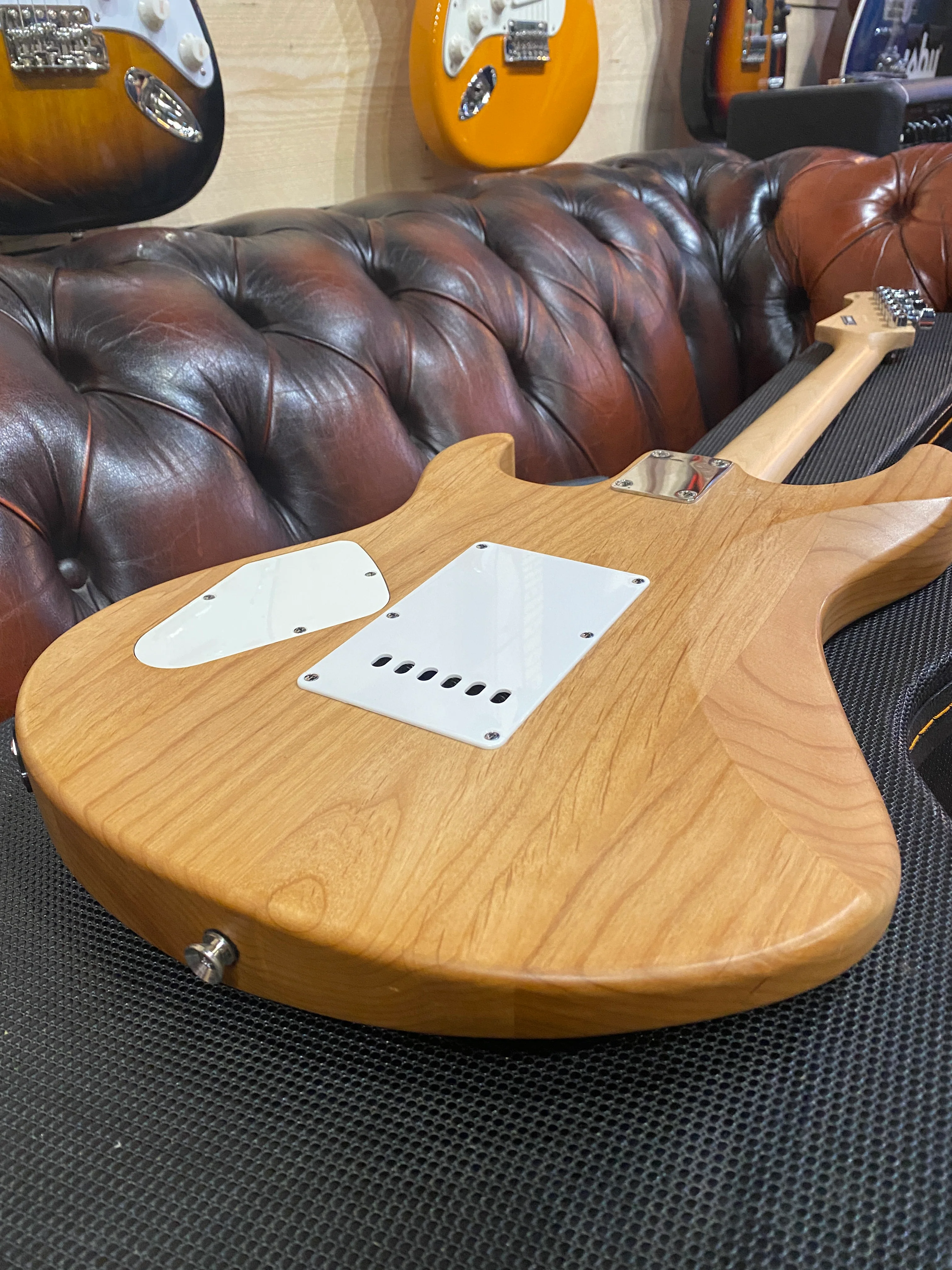 Pre-owned Yamaha Pacifica 112V HSS with Coil Tap in Natural - Image 6