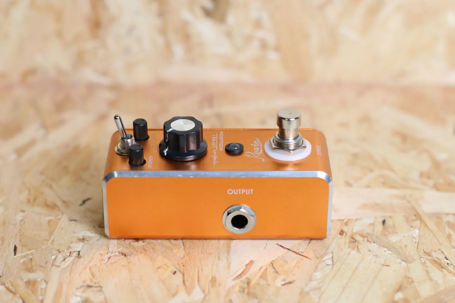 Rowin Modulation LEF-661 Chorus / Flanger / Phaser - Pre-owned - Image 7