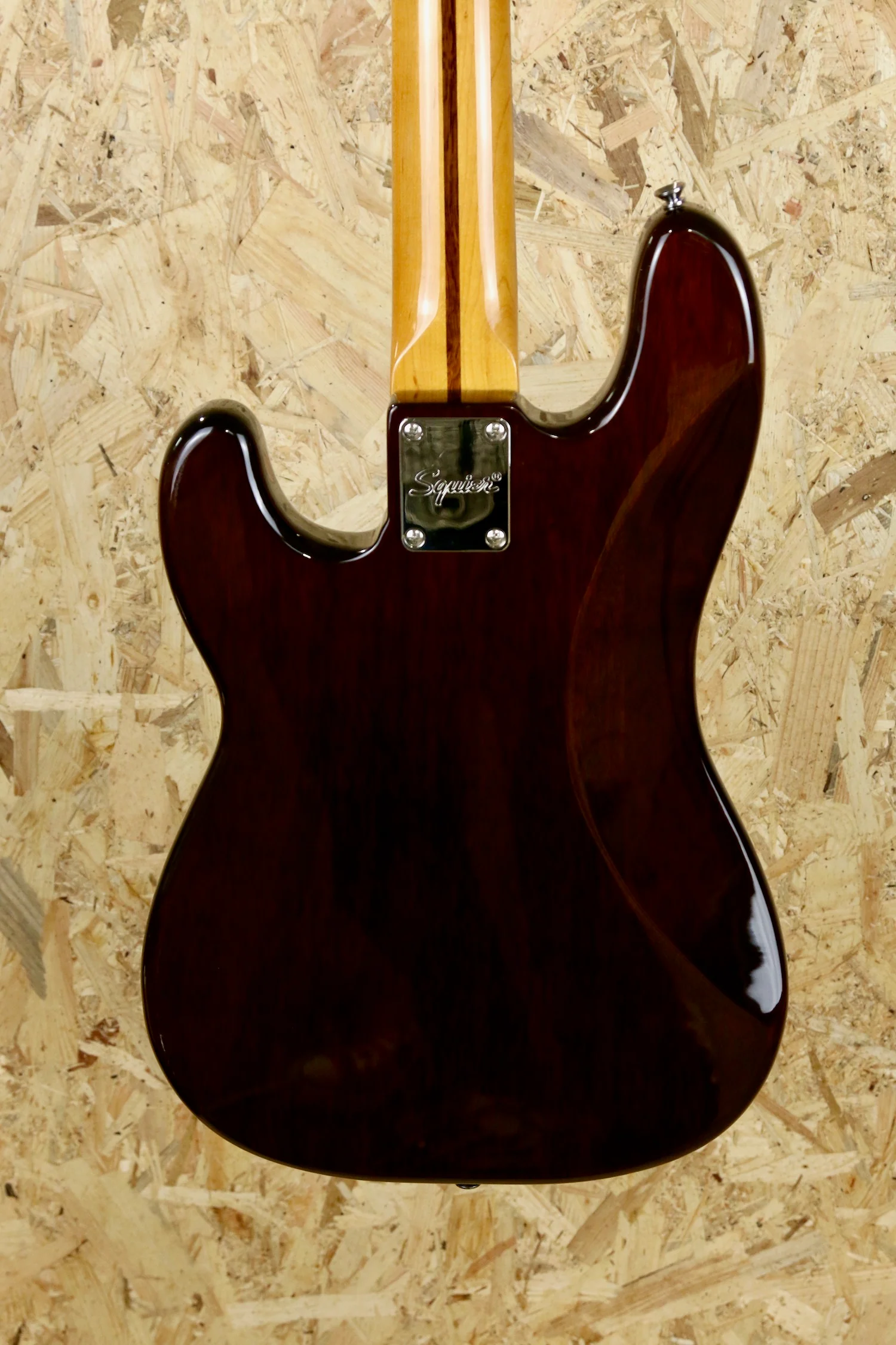 2023 Squier Classic Vibe 70's Precision Bass Guitar in High Gloss Walnut - Pre-owned - Image 7