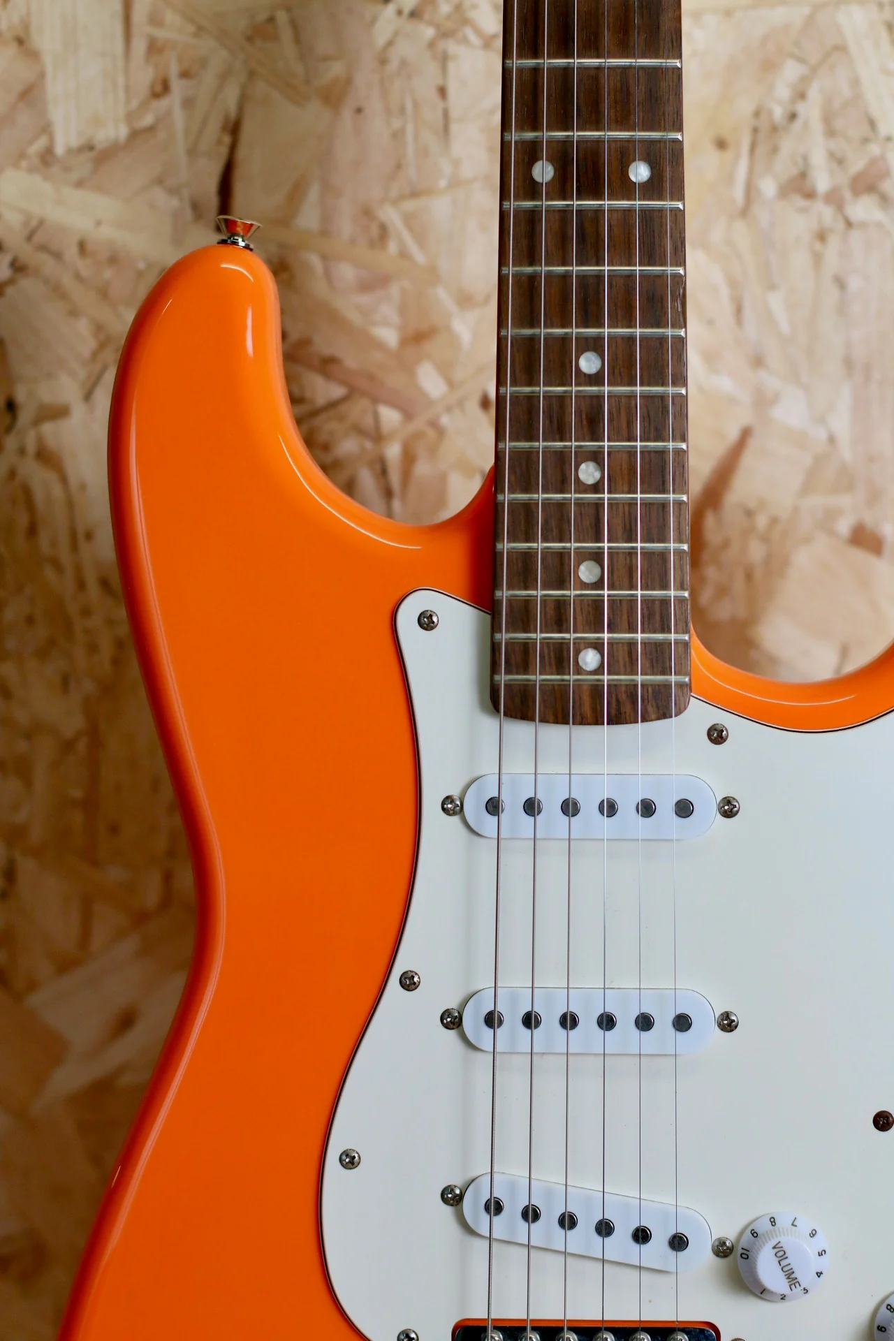 Squire Affinity Stratocaster in Competition Orange - Pre-Owned - Image 5