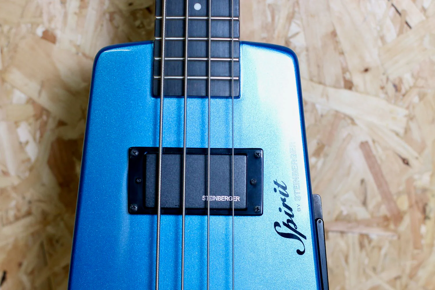 Steinberger Spirit XT-2 Headless Bass Guitar Blue - Pre-owned - Image 3