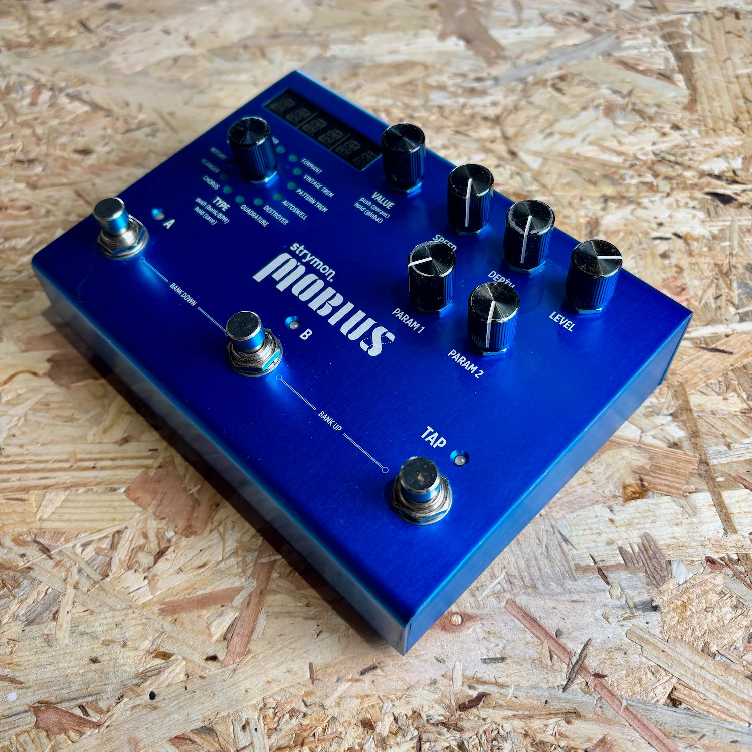 Strymon Mobius Multi Modulation Effect Pedal w/Box - Pre-owned - Image 4